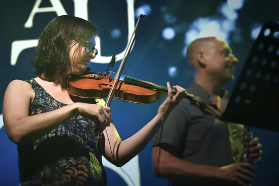 Photo des musiciens du NEM, Lyne Allard et Martin Carpentier